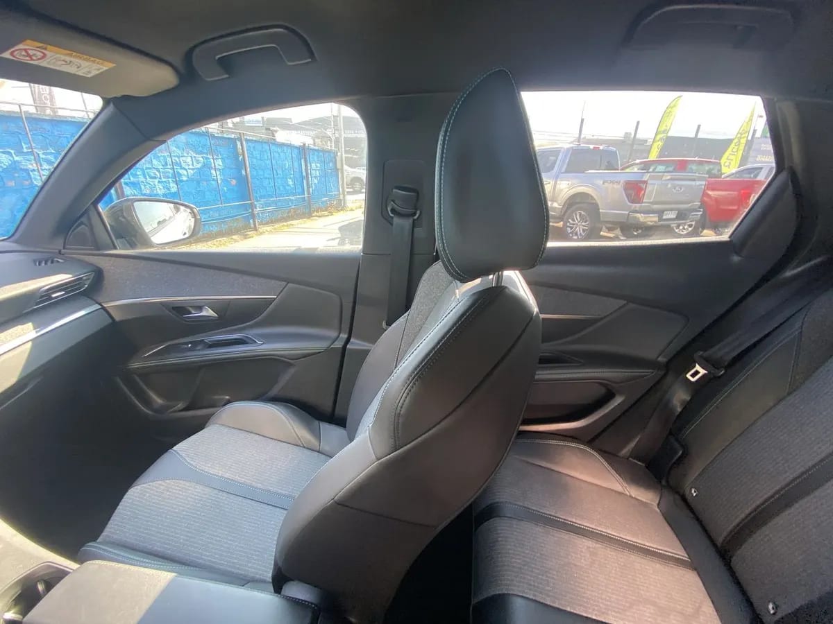 Peugeot 3008 1.6 Allure Pack Thp 165 4x2 Eat6 5p año 2024