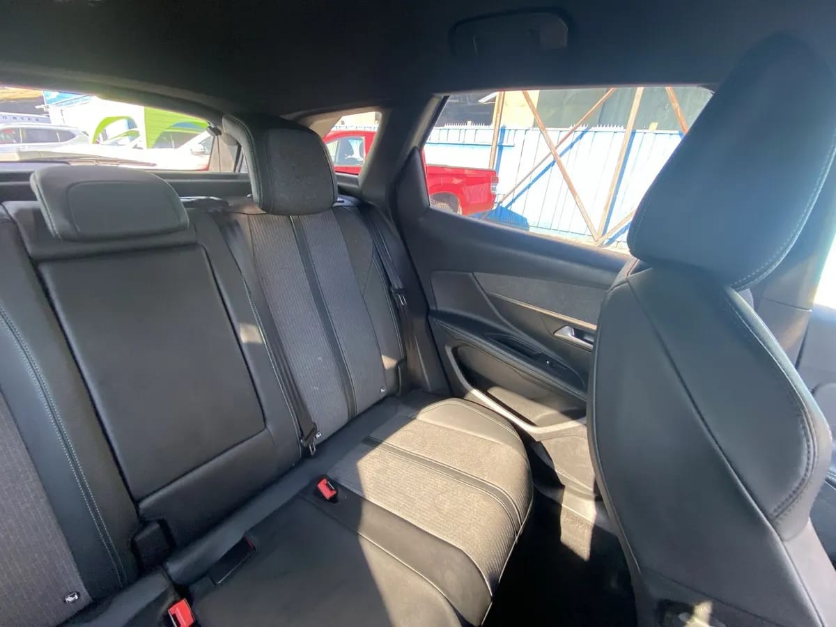 Peugeot 3008 1.6 Allure Pack Thp 165 4x2 Eat6 5p año 2024