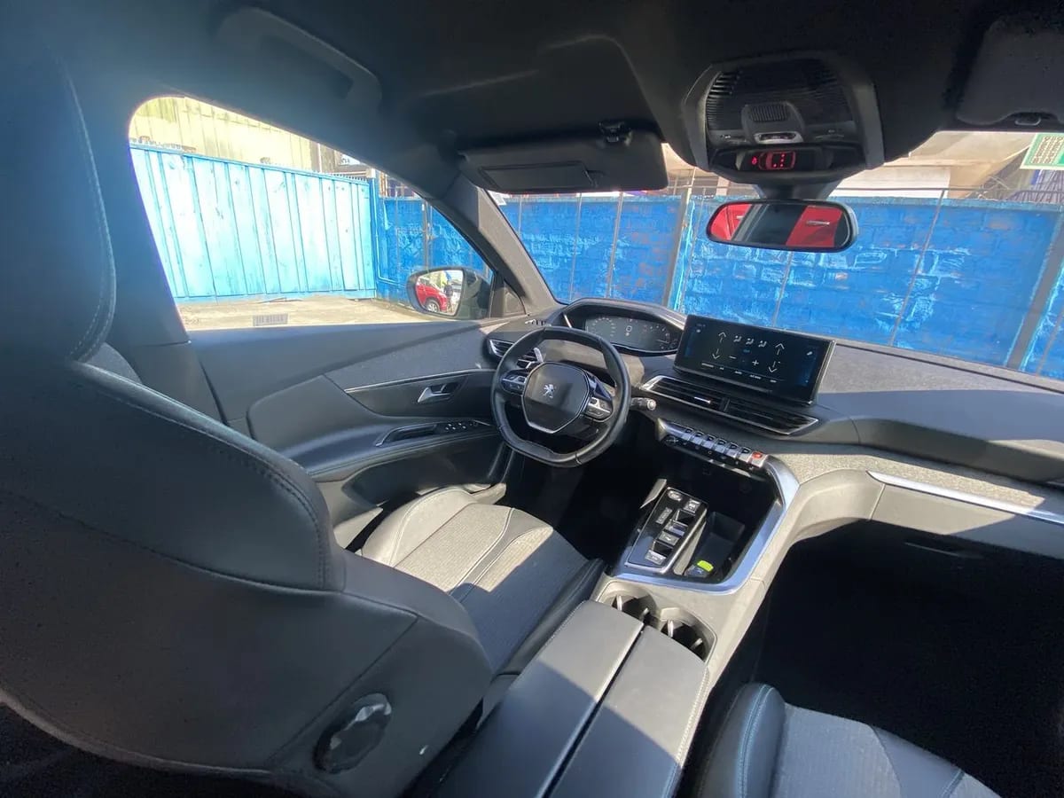 Peugeot 3008 1.6 Allure Pack Thp 165 4x2 Eat6 5p año 2024