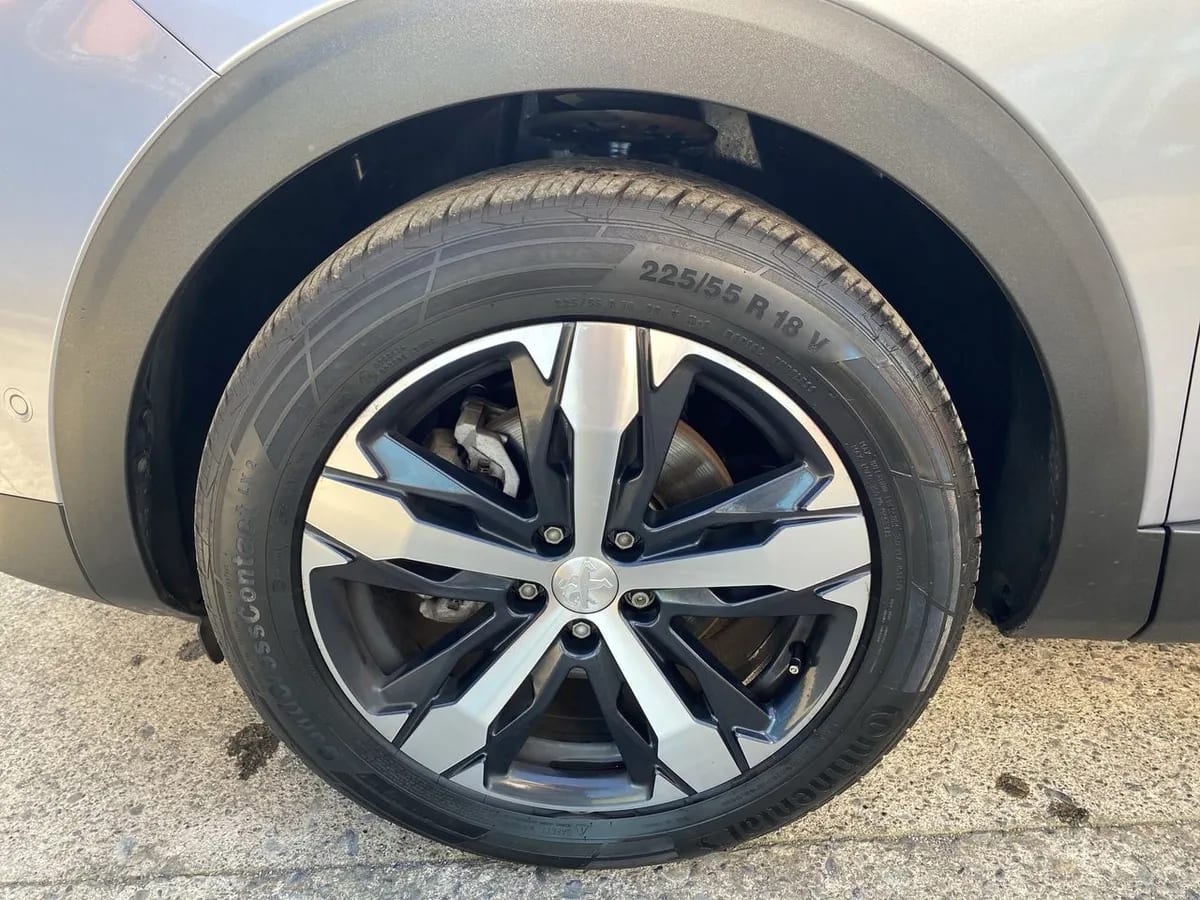 Peugeot 3008 1.6 Allure Pack Thp 165 4x2 Eat6 5p año 2024
