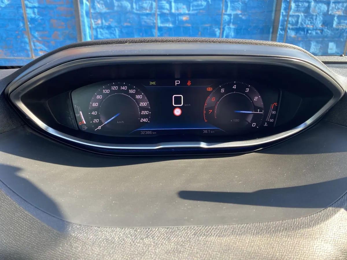 Peugeot 3008 1.6 Allure Pack Thp 165 4x2 Eat6 5p año 2024