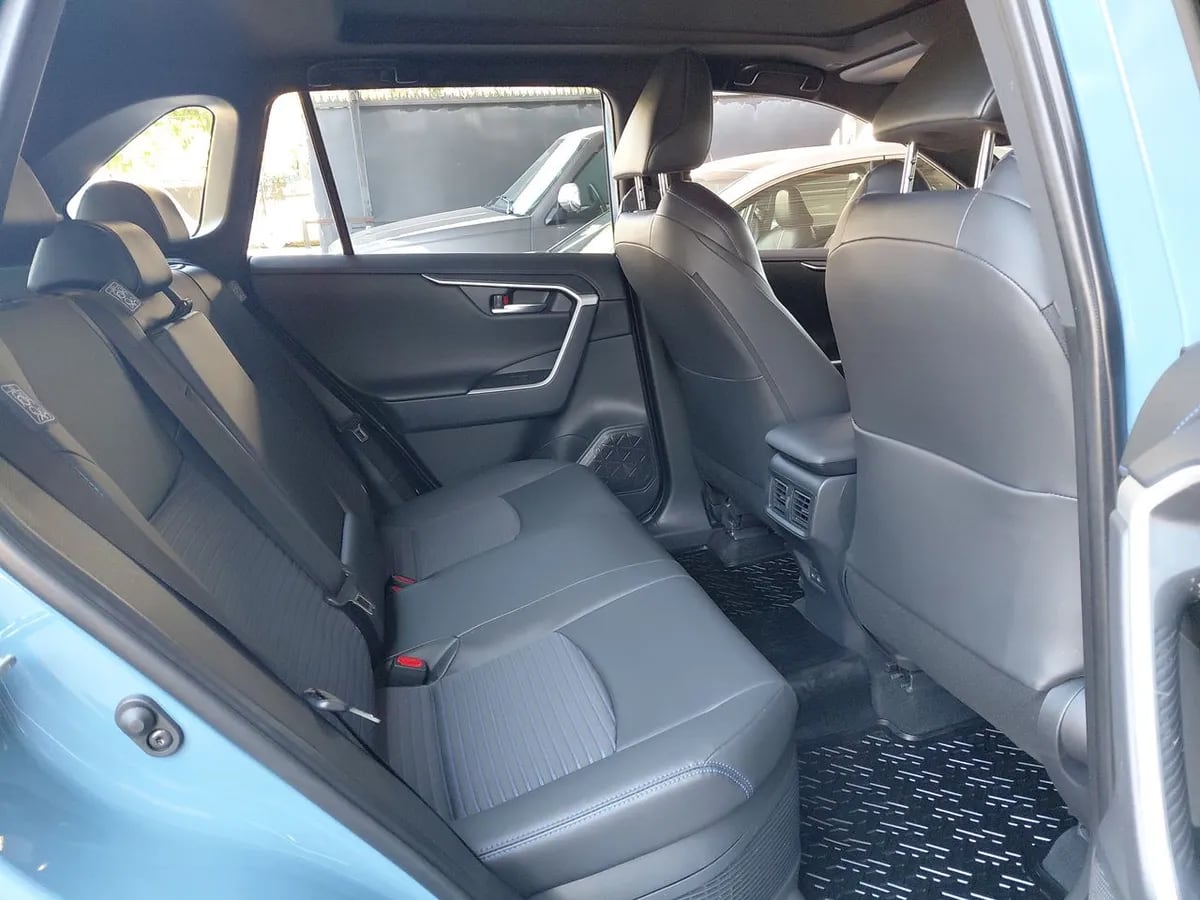 Toyota Rav 4 2.5 Xse Hybrid 4x2 Cvt At 5p año 2025