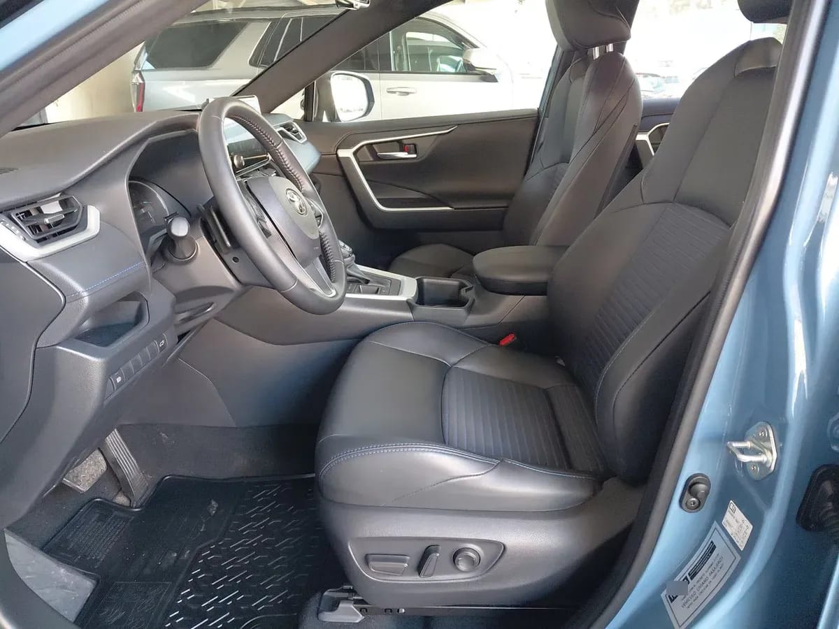 Toyota Rav 4 2.5 Xse Hybrid 4x2 Cvt At 5p año 2025