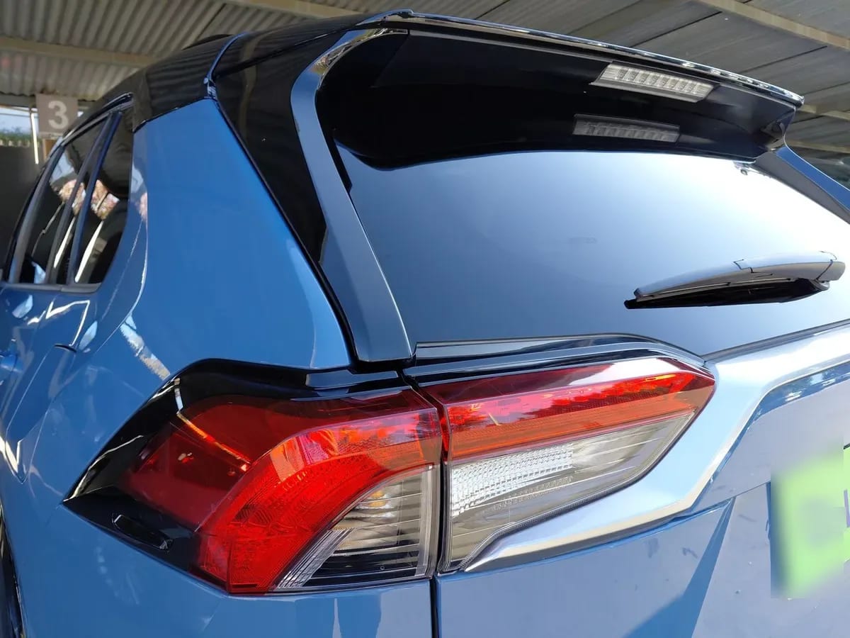 Toyota Rav 4 2.5 Xse Hybrid 4x2 Cvt At 5p año 2025