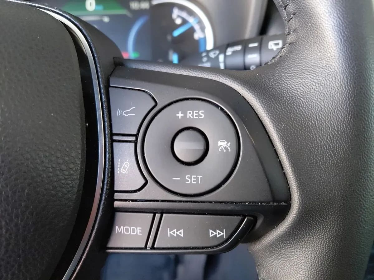 Toyota Rav 4 2.5 Xse Hybrid 4x2 Cvt At 5p año 2025