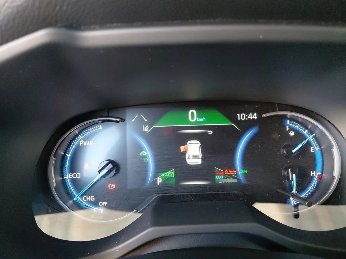 Toyota Rav 4 2.5 Xse Hybrid 4x2 Cvt At 5p año 2025