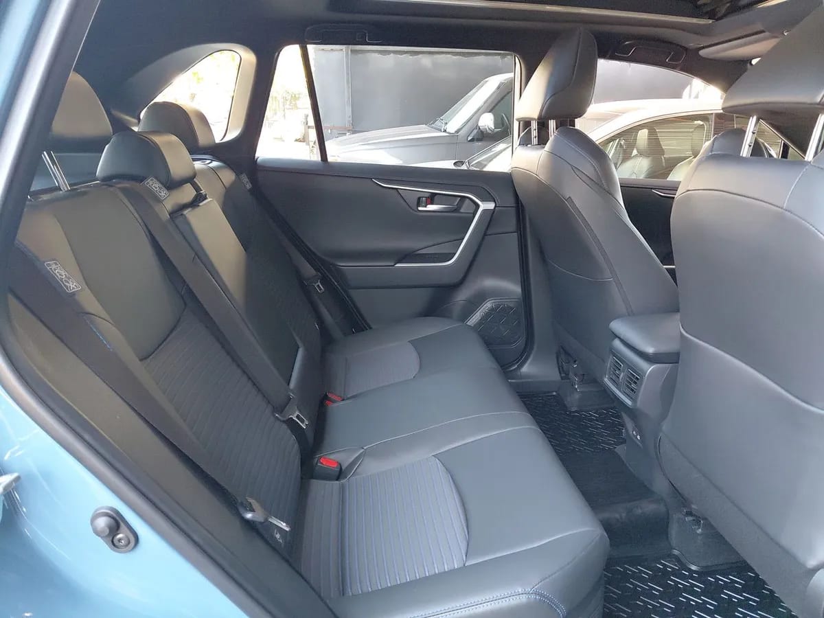 Toyota Rav 4 2.5 Xse Hybrid 4x2 Cvt At 5p año 2025