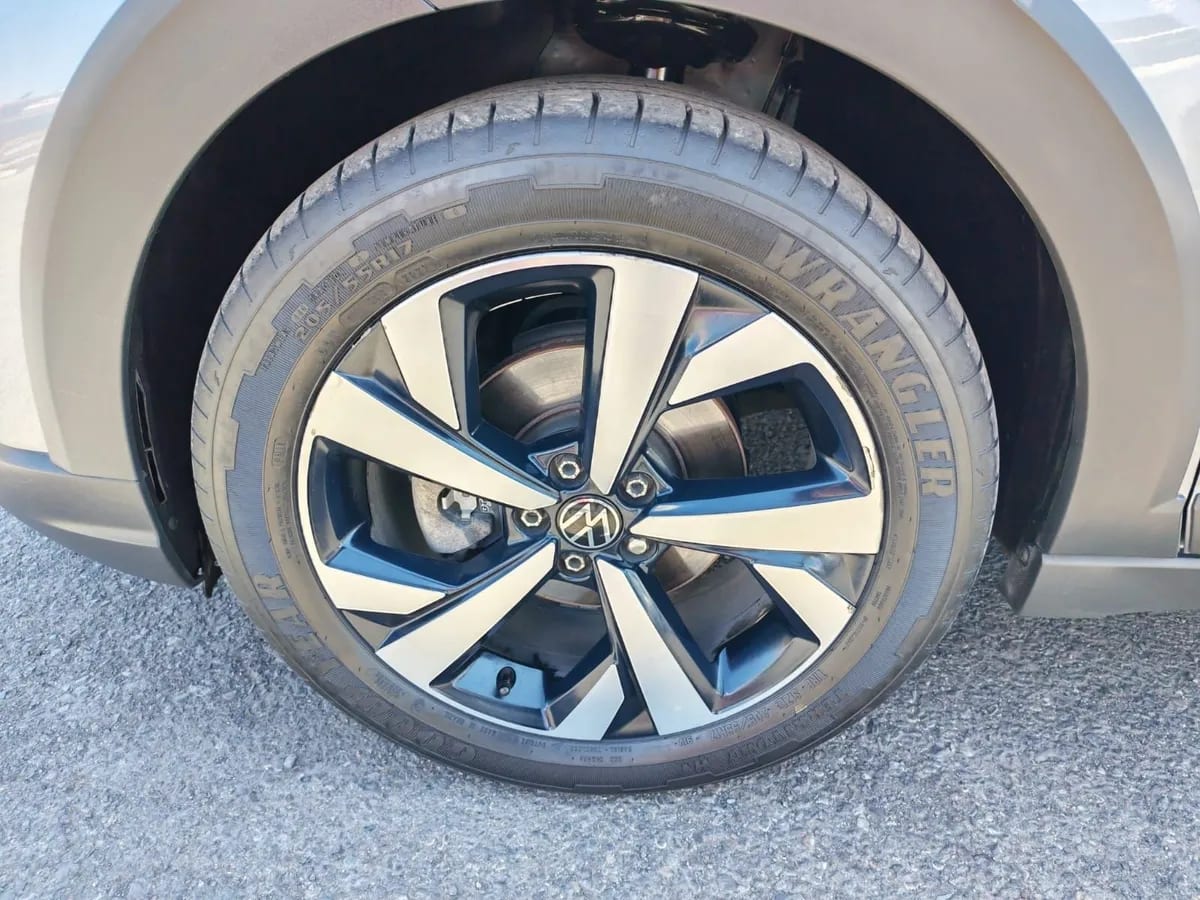 VOLKSWAGEN NIVUS 1.0 Tsi Comfortline At año 2023