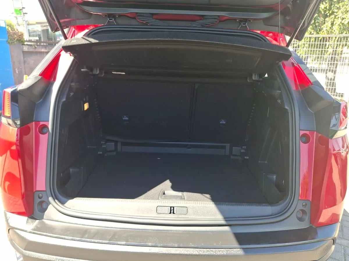 Peugeot 3008 1.2 Active Pack Puretech 130 4x2 Mt6 5p año 2024
