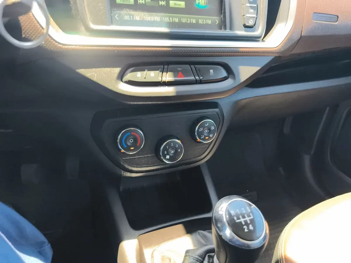 Chevrolet Spin 1.8 Premier 4x2 Mt 5p año 2021