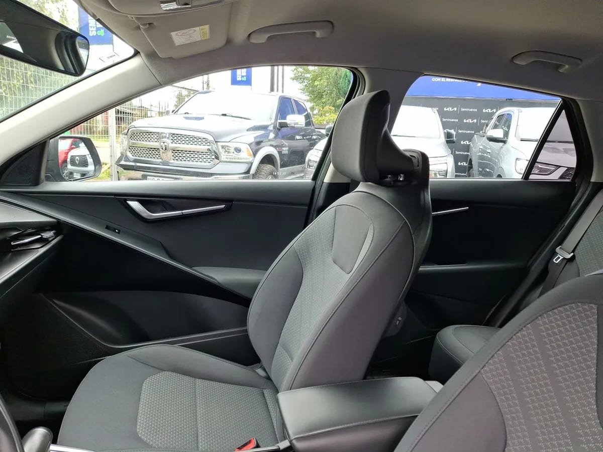 Kia Niro 1.6l Gdi Lx Hev Hybrid 4x2 6dct At 5p año 2023
