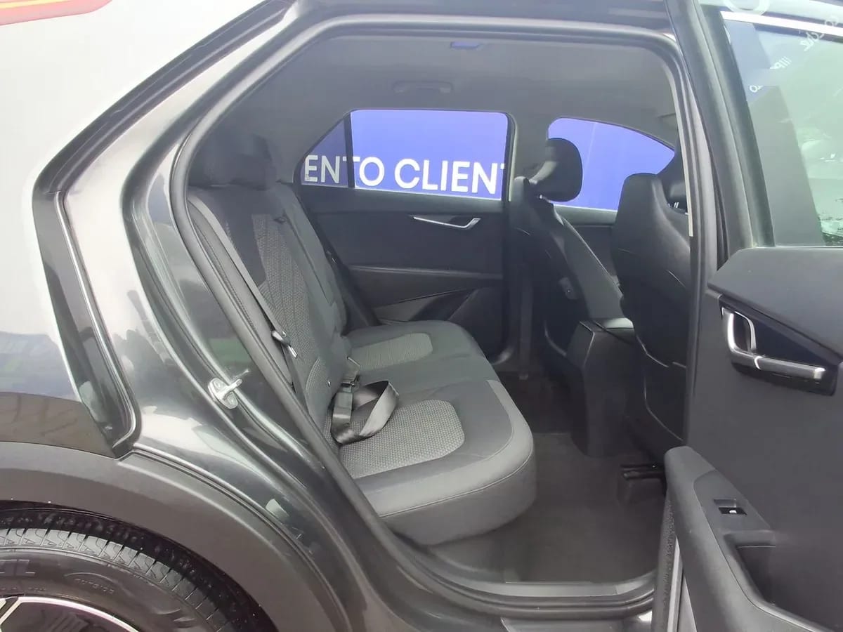Kia Niro 1.6l Gdi Lx Hev Hybrid 4x2 6dct At 5p año 2023