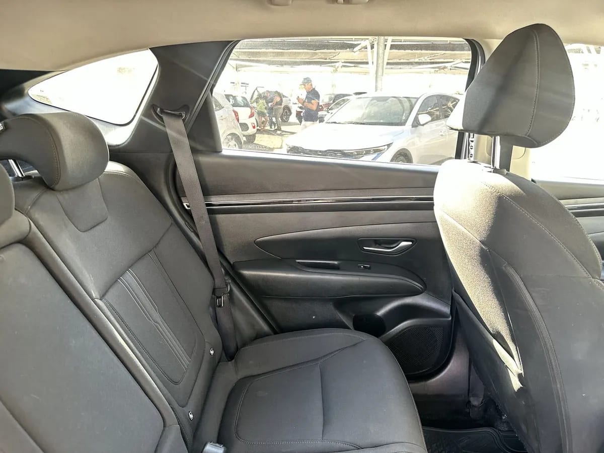 Hyundai Tucson 2.0 Nx4 Plus 2wd At 5p año 2024