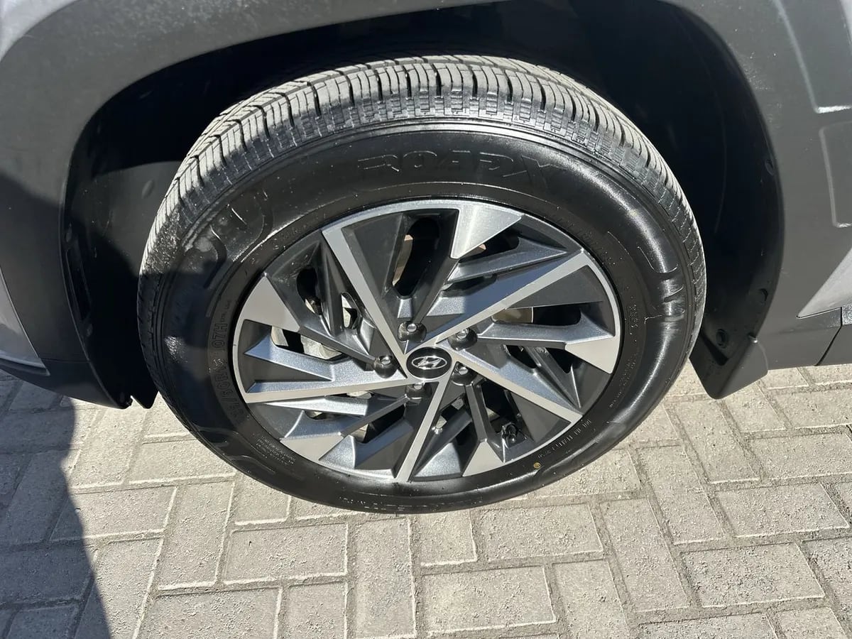 Hyundai Tucson 2.0 Nx4 Plus 2wd At 5p año 2024