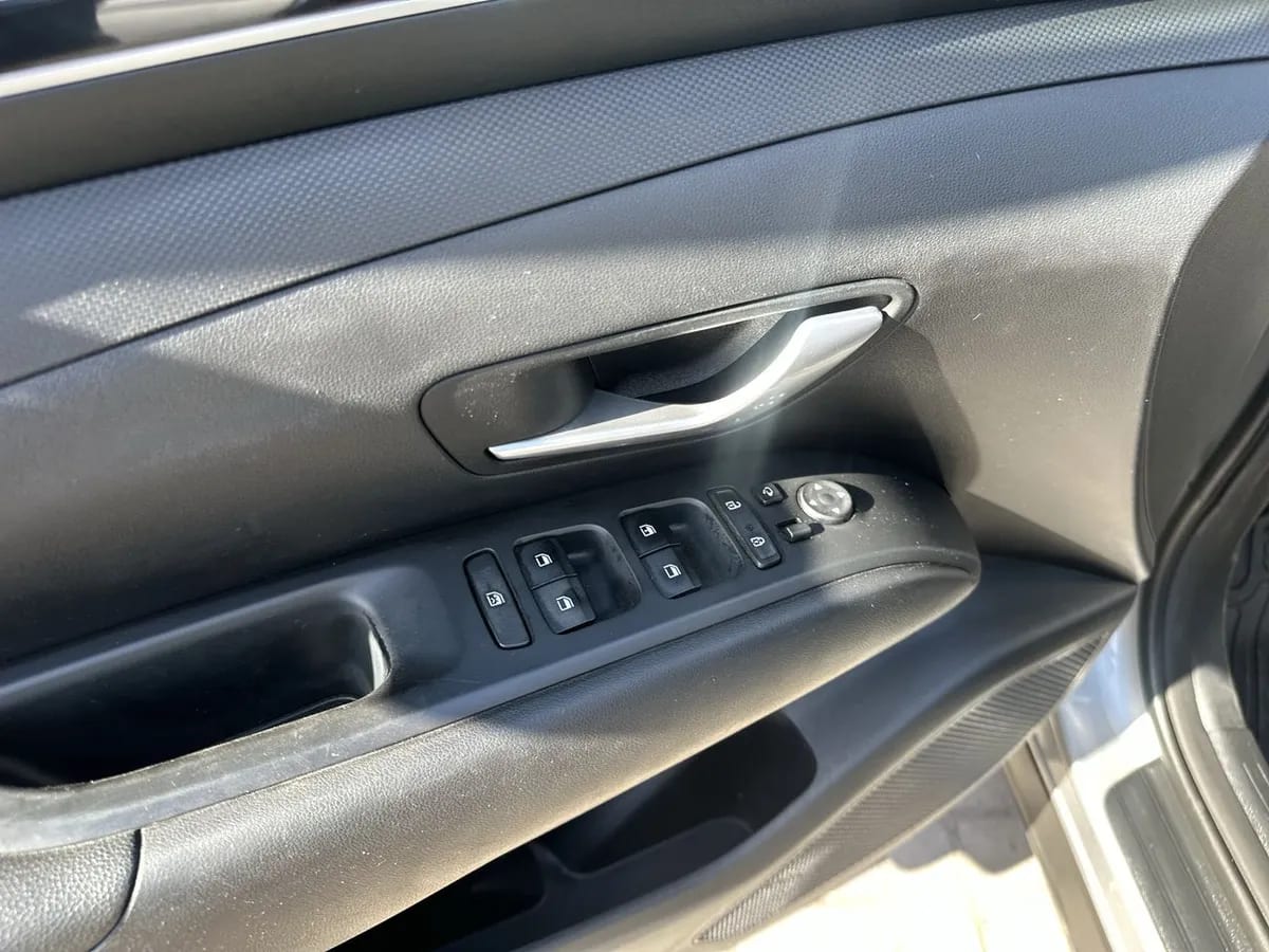 Hyundai Tucson 2.0 Nx4 Plus 2wd At 5p año 2024