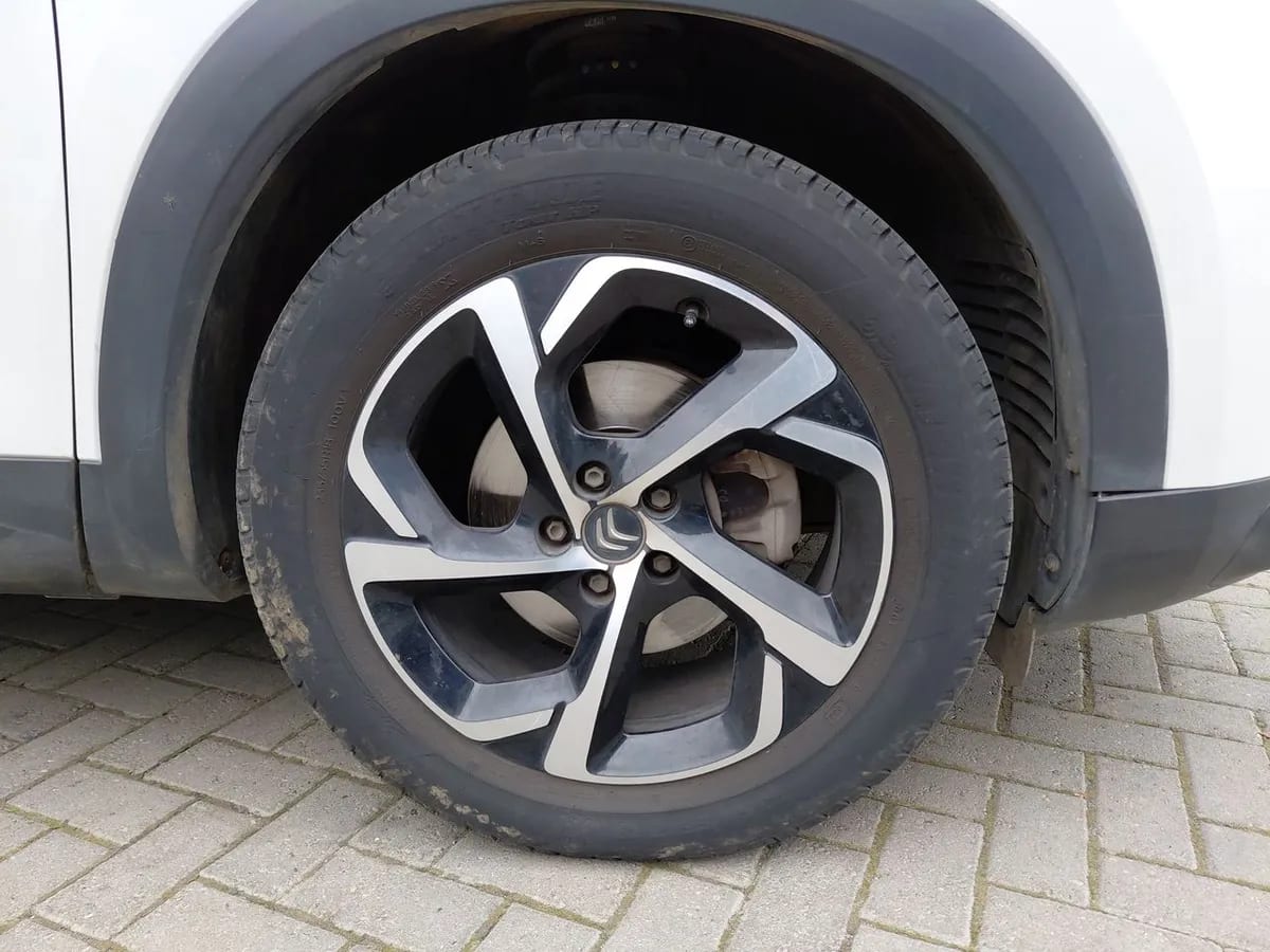 Citroen C5 Aircross 1.5 Shine Diesel 4x2 130 Ss Eat8 At 5p año 2023