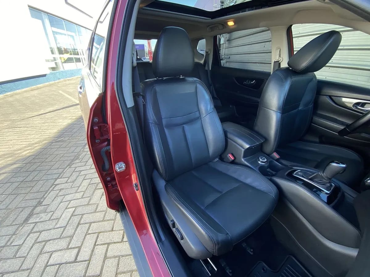 Nissan X-Trail 2.5 Exclusive Mc 4x4 Cvt At 5p año 2023