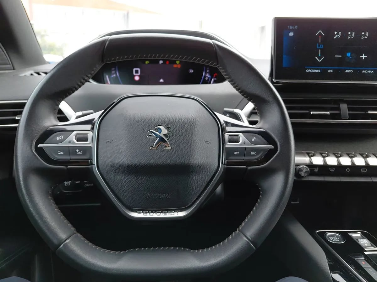 Peugeot 3008 1.5 Allure Pack Bluehdi 130 4x2 Eat8 5p año 2024