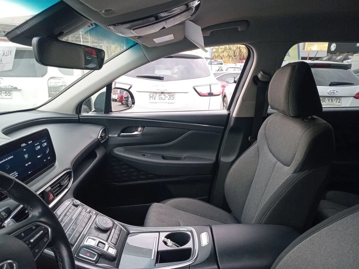 Hyundai Santa Fe 2.2 Value Fl Crdi Diesel 4wd At 5p año 2022