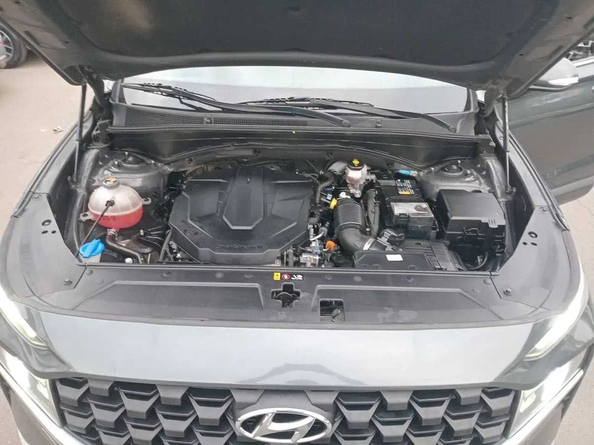 Hyundai Santa Fe 2.2 Value Fl Crdi Diesel 4wd At 5p año 2022
