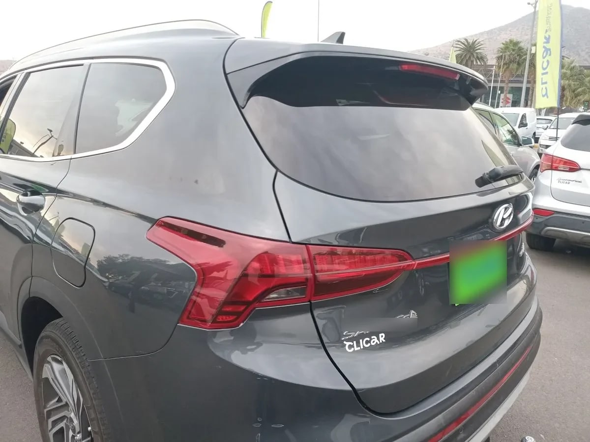 Hyundai Santa Fe 2.2 Value Fl Crdi Diesel 4wd At 5p año 2022