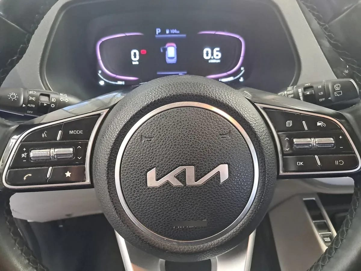 Kia Carens 1.4l Ex Turbo-Gdi Full 4x2 7dct At 5p año 2024