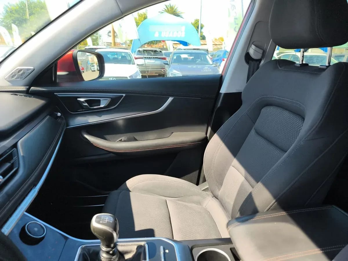 Chery Tiggo 8 1.5t Gl 4x2 Mt 5p año 2022