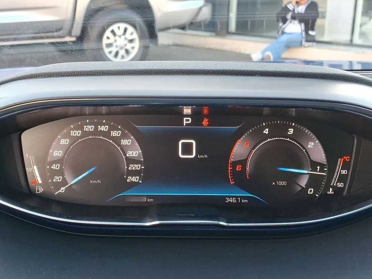 Peugeot 3008 1.5 Allure Pack Bluehdi 4x2 130 Eat8 5p año 2022