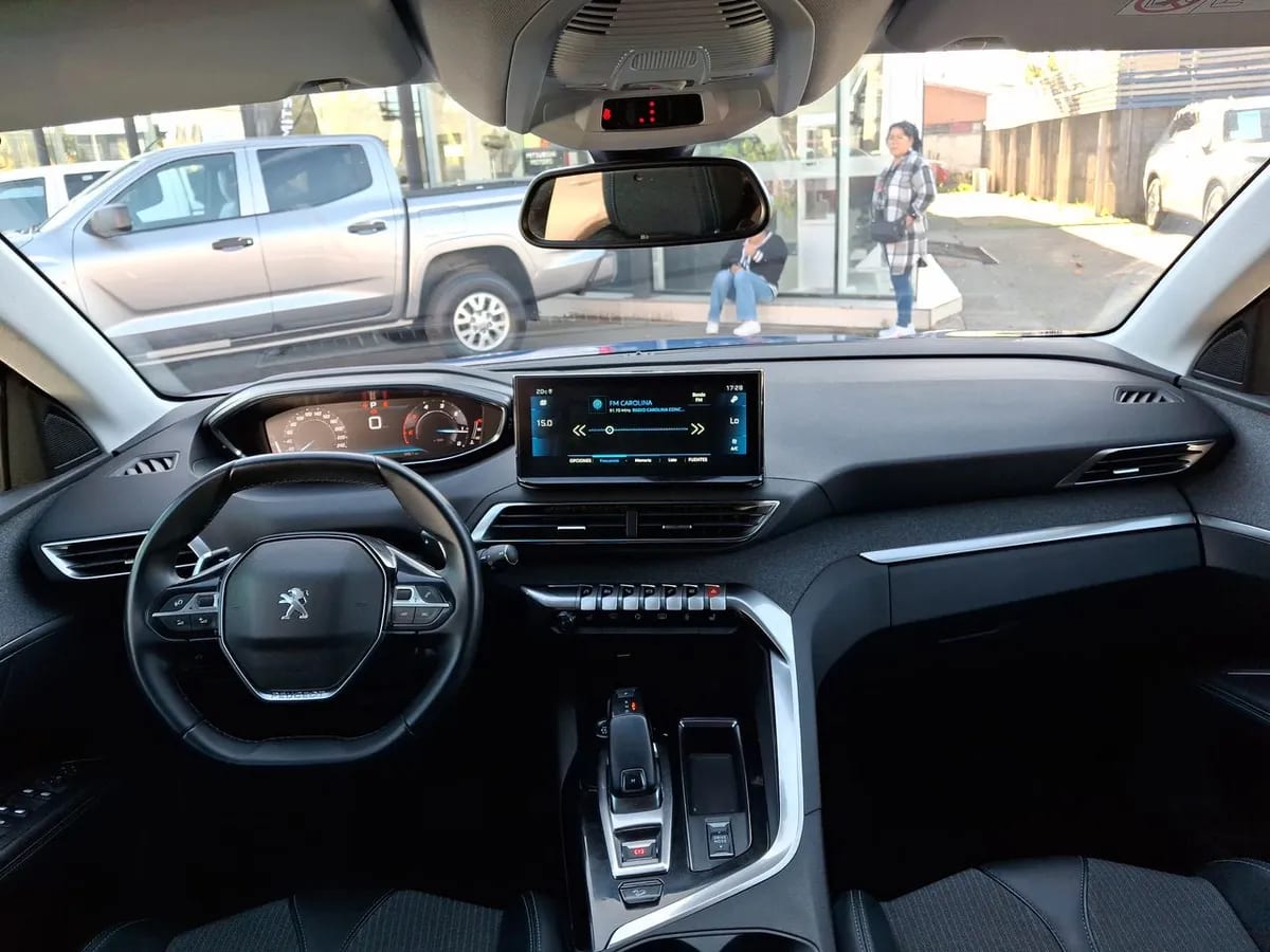 Peugeot 3008 1.5 Allure Pack Bluehdi 4x2 130 Eat8 5p año 2022