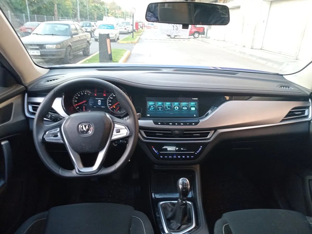 Changan Cs35 Plus 1.6 Comfort 4x2 Mt 5p año 2022