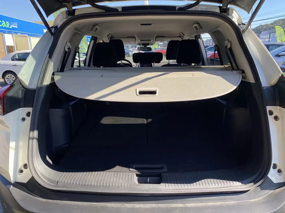 Nissan X-Trail 2.5 Sense 4x2 3row Cvt At 5p año 2024