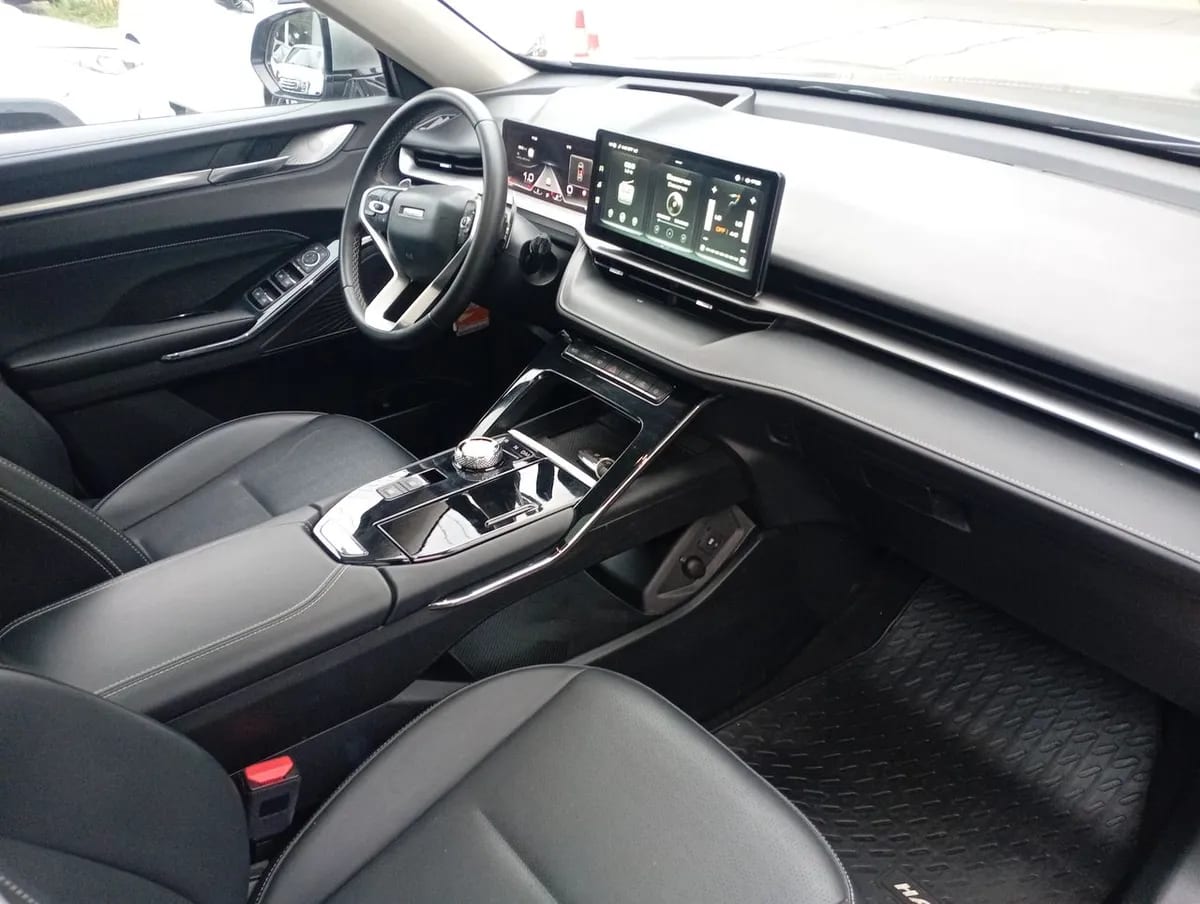 Haval H6 2.0 Deluxe 4x4 At 5p año 2024