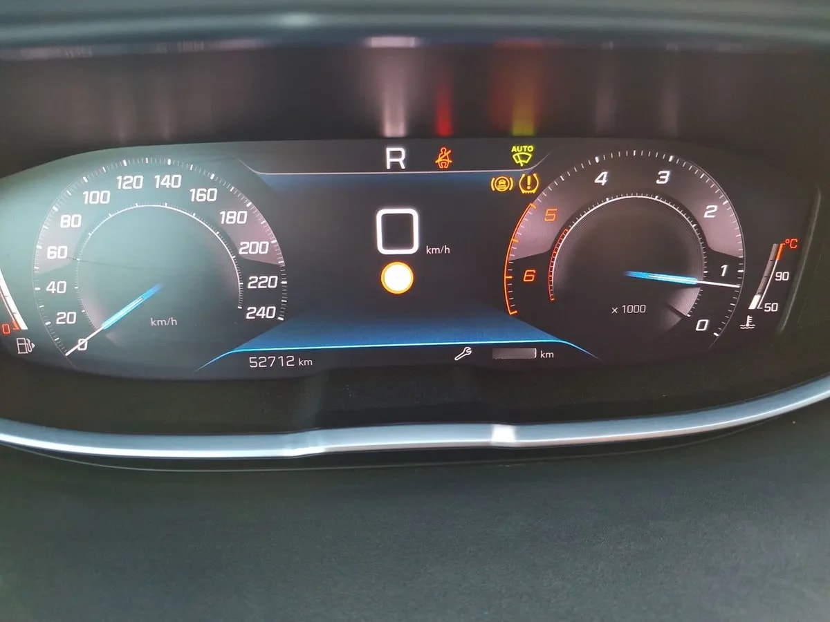 Peugeot 5008 1.5 Allure Pack Bluehdi 130 4x2 Eat8 5p año 2024