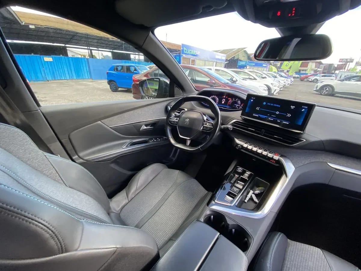 Peugeot 3008 1.5 Allure Pack Bluehdi 130 4x2 Eat8 5p año 2023