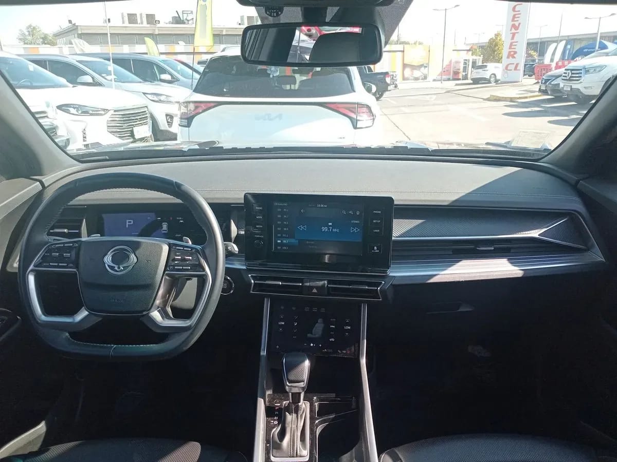 Ssangyong Torres 1.5t Glx 4wd At 5p año 2024