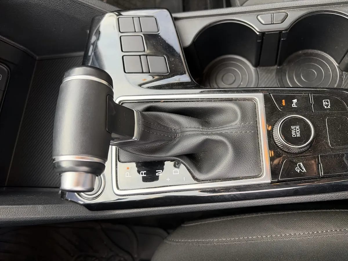 Kia Sportage 2.0 Ex Dies 2wd 8at 5p año 2025