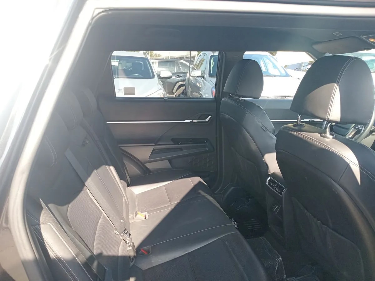 Ssangyong Torres 1.5t Glx 4wd At 5p año 2024