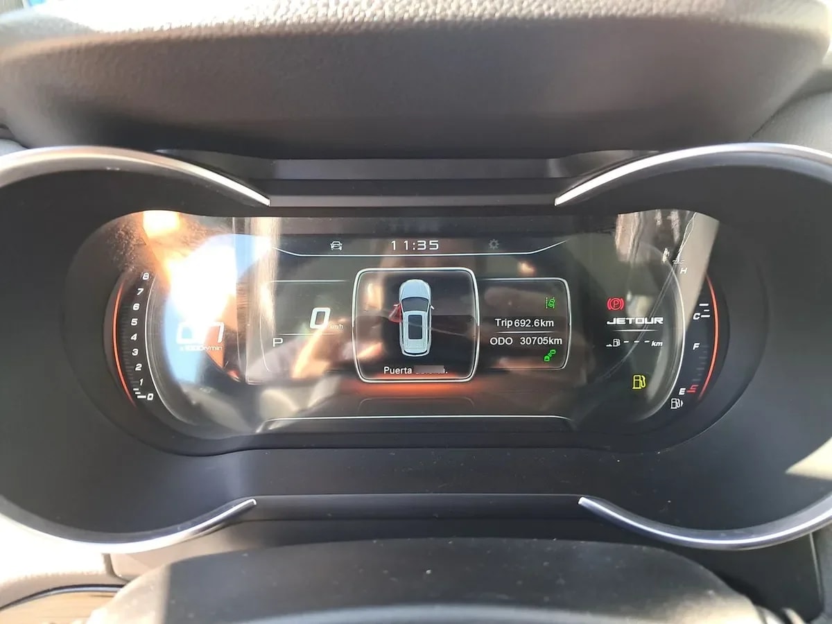 Jetour X70 1.5t Lux 4x2 At 5p año 2025