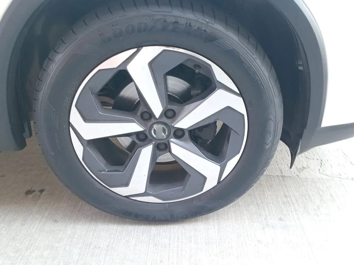 Nissan Qashqai 1.3t Sense 2wd Mt 5p año 2023