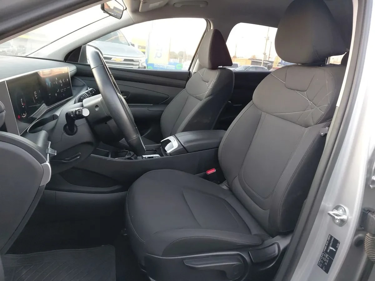 Hyundai Tucson 2.0 Nx4 Plus Fl Diesel 2wd At 5p año 2025