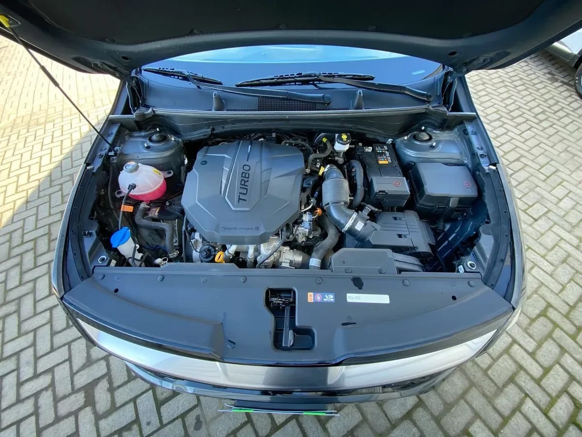 Kia Sportage 2.0 Ex Dies 2wd 8at 5p año 2025