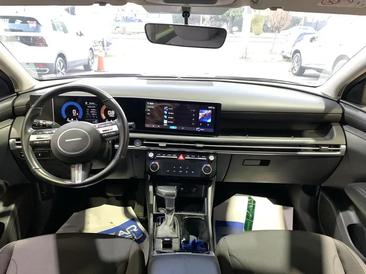 Hyundai Tucson 2.0 Nx4 Plus Fl Diesel 2wd At 5p año 2025