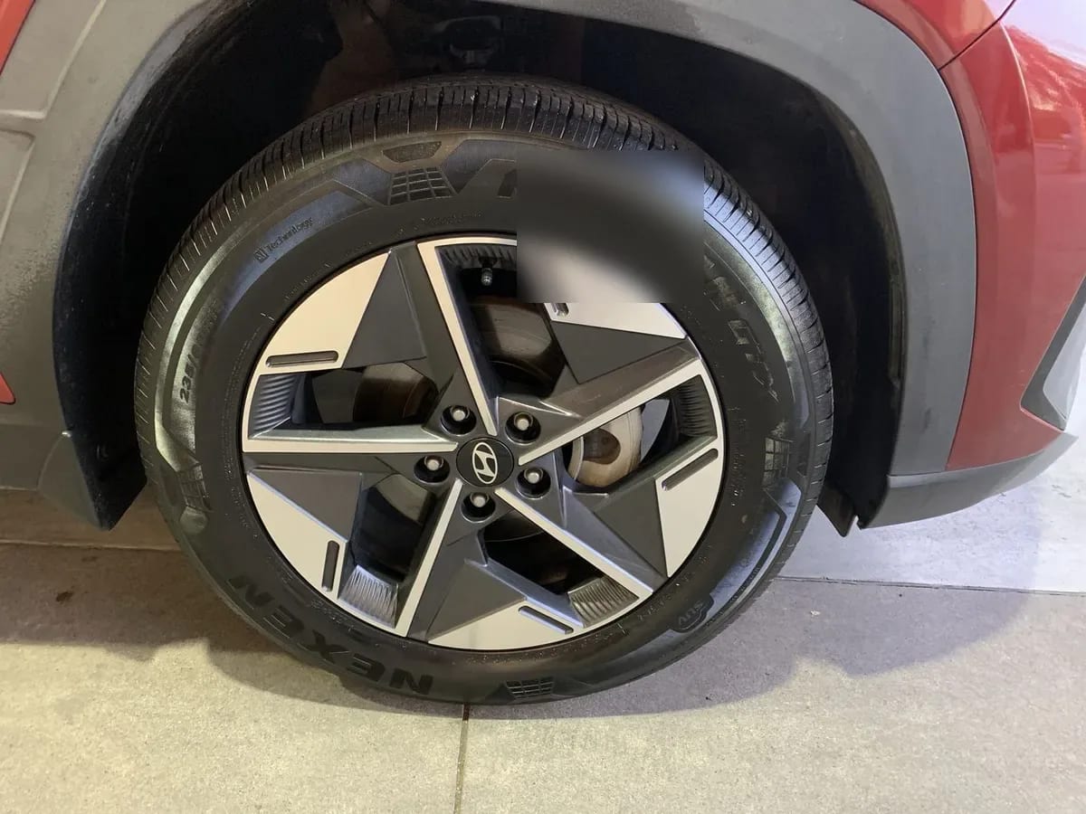 Hyundai Tucson 2.0 Nx4 Plus Fl Diesel 2wd At 5p año 2025
