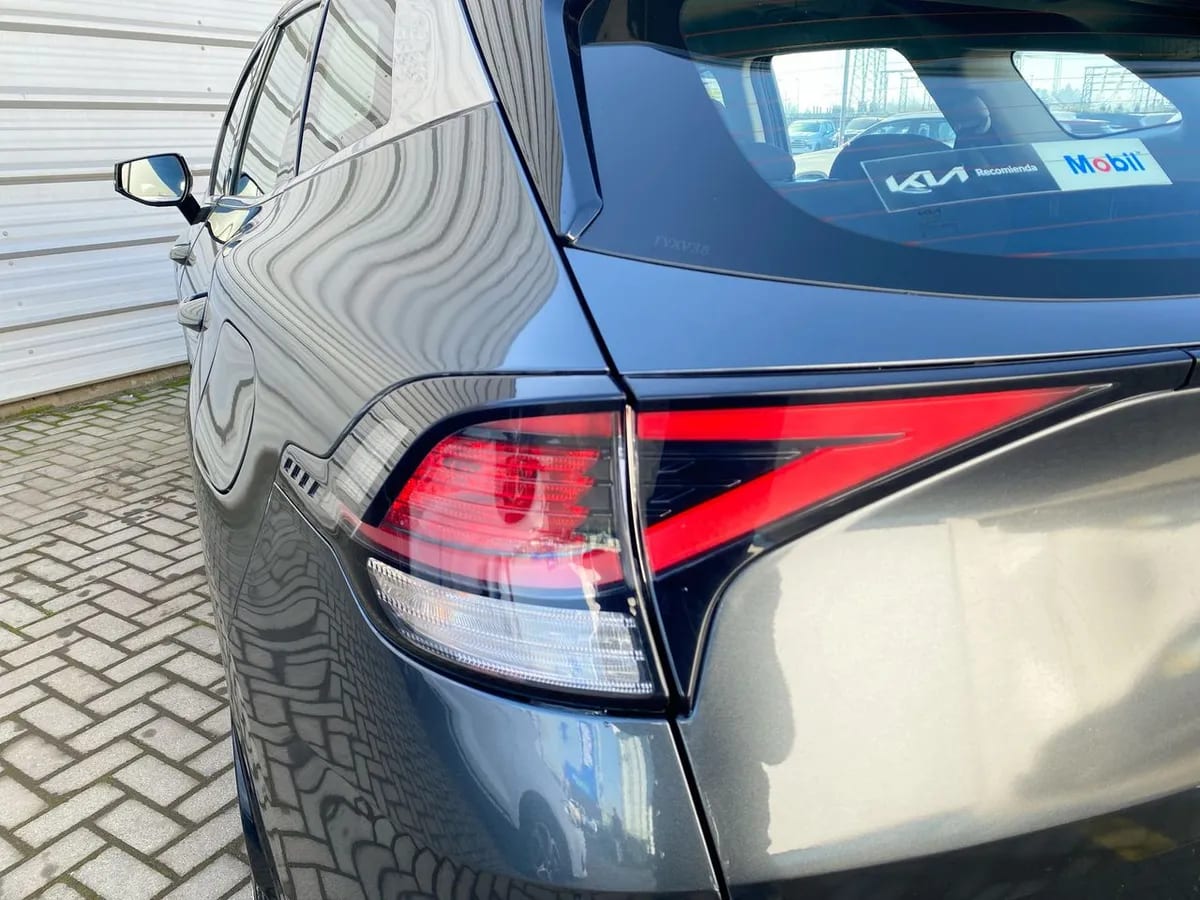 Kia Sportage 2.0 Ex Dies 2wd 8at 5p año 2025