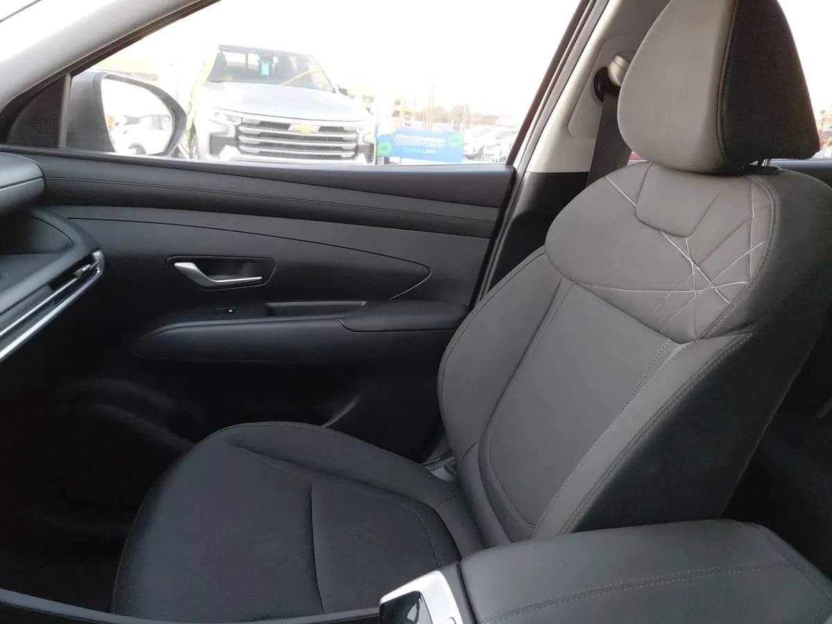 Hyundai Tucson 2.0 Nx4 Plus Fl Diesel 2wd At 5p año 2025