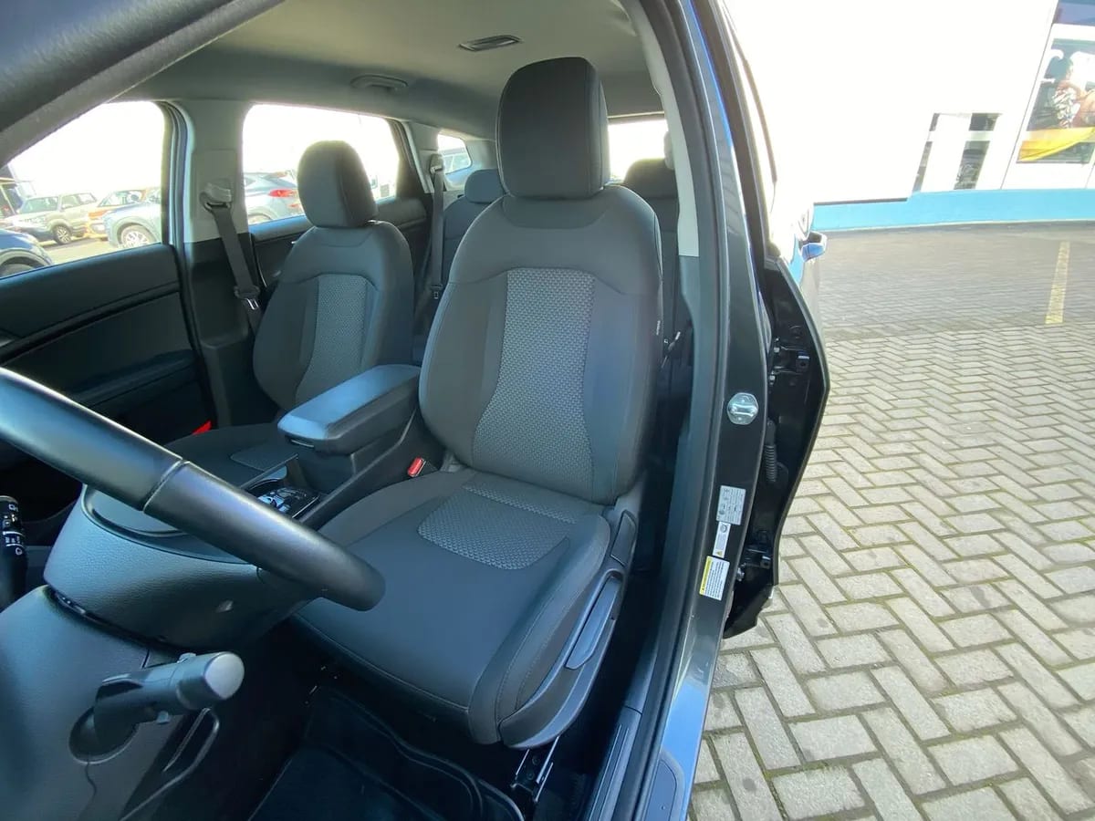 Kia Sportage 2.0 Ex Dies 2wd 8at 5p año 2025