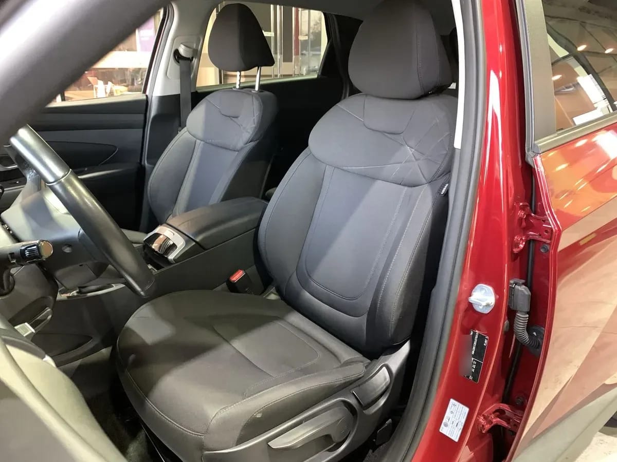 Hyundai Tucson 2.0 Nx4 Plus Fl Diesel 2wd At 5p año 2025