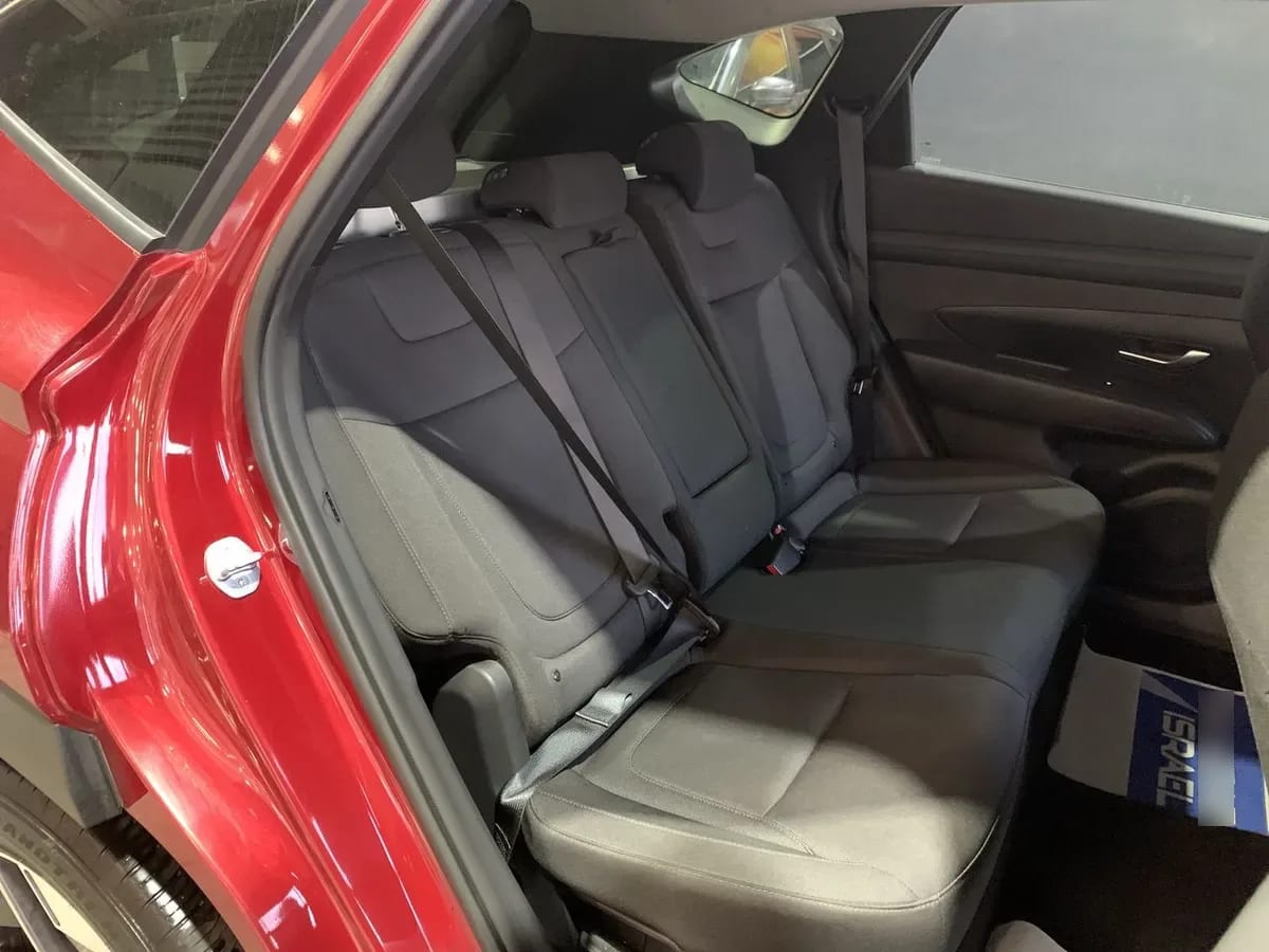 Hyundai Tucson 2.0 Nx4 Plus Fl Diesel 2wd At 5p año 2025
