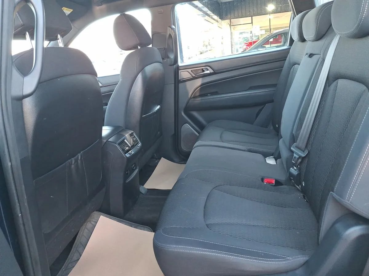 Ssangyong Rexton 2.0t Lx 4x2 6ab Nueva Radio 6mt 5p año 2024