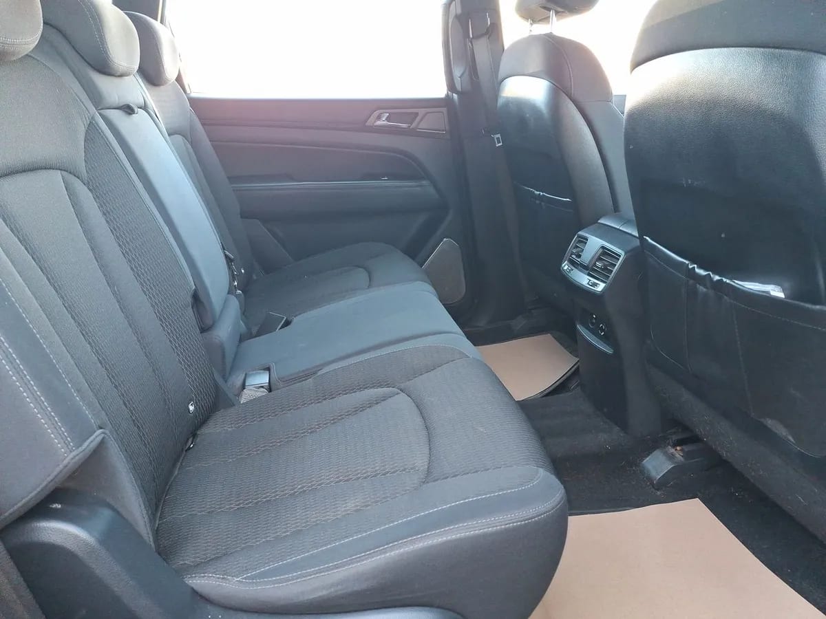 Ssangyong Rexton 2.0t Lx 4x2 6ab Nueva Radio 6mt 5p año 2024